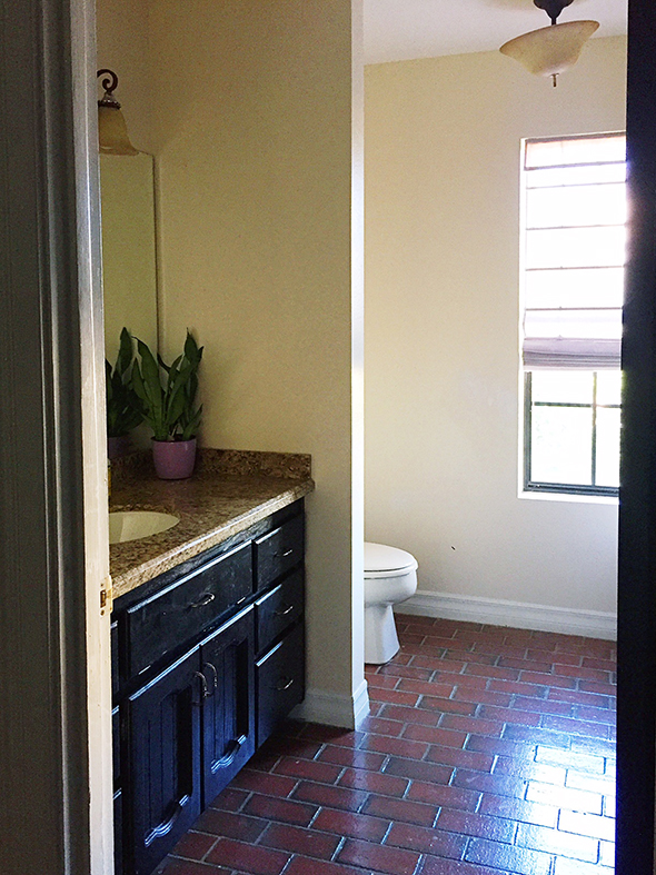 My not-so-minimalist bathroom – Caitlin Liz Fisher