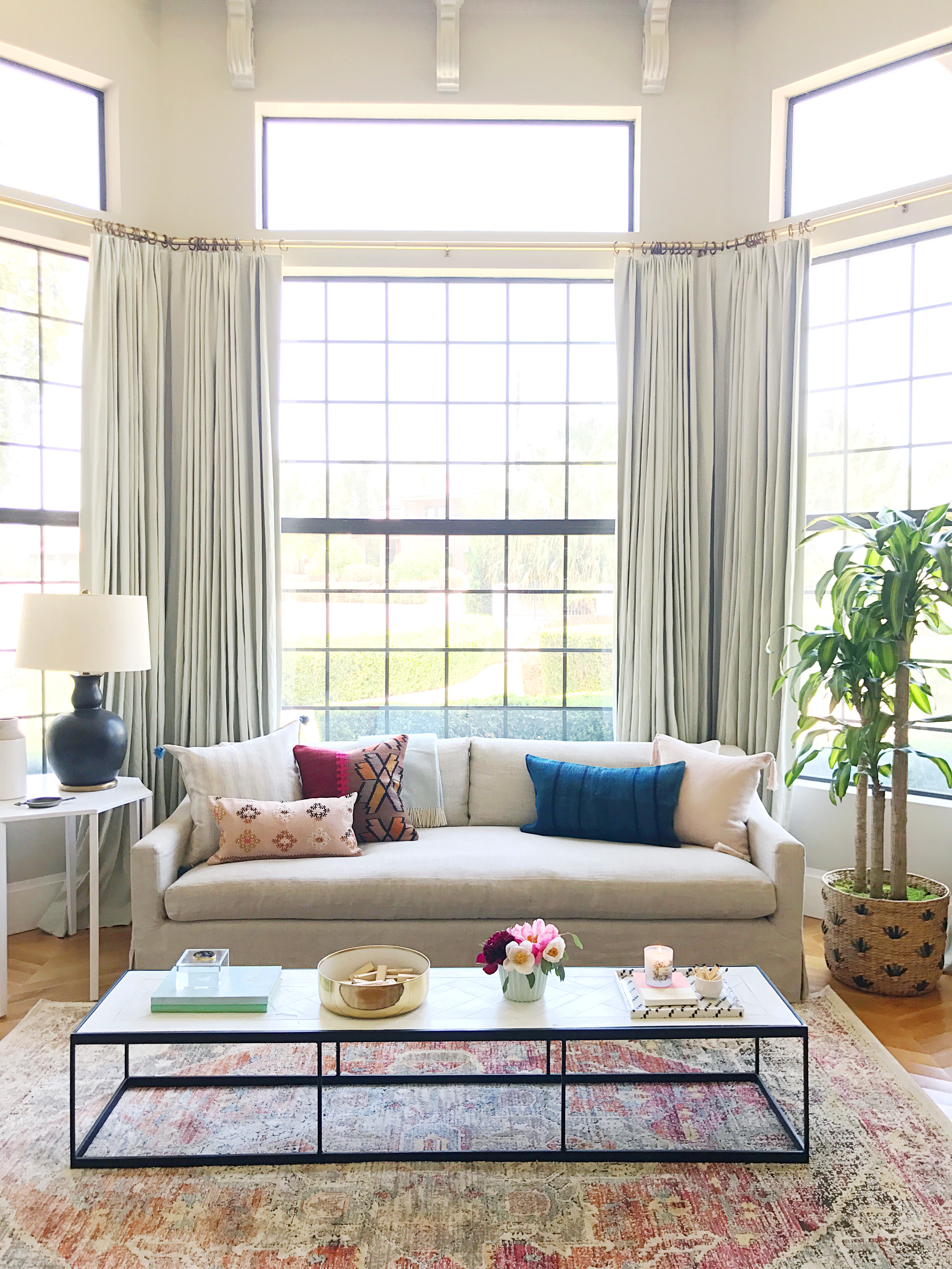 How to style shop a sofa with pillows