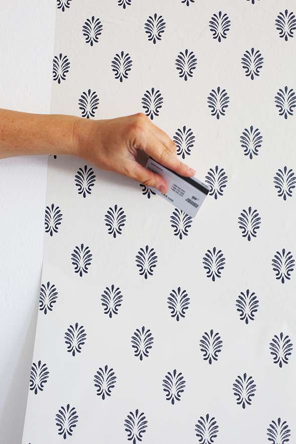 DIY White Board Wall - Jenny Komenda