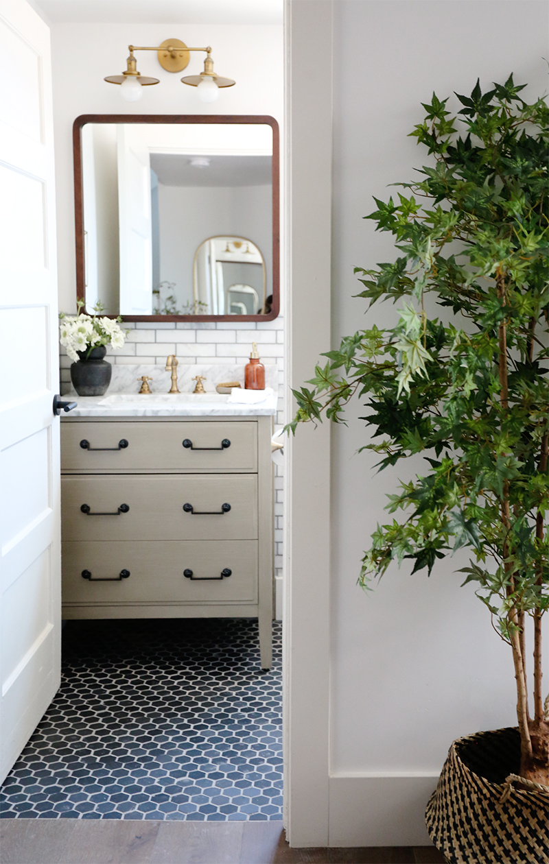 Evergreen House: Mudroom Reveal (and Our Favorite Moody Paint Colors!) -  Jenny Komenda