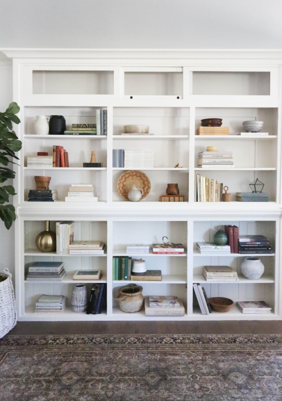 How to Style a Bookshelf - Jenny Komenda