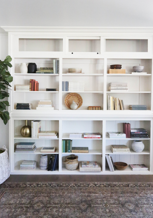 How to Style a Bookshelf - Jenny Komenda